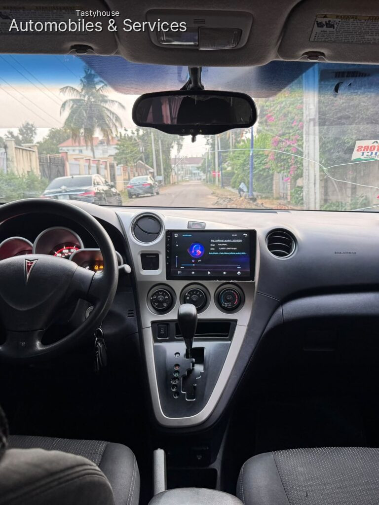 STANDARDPONTIAC VIBE 2009/2010