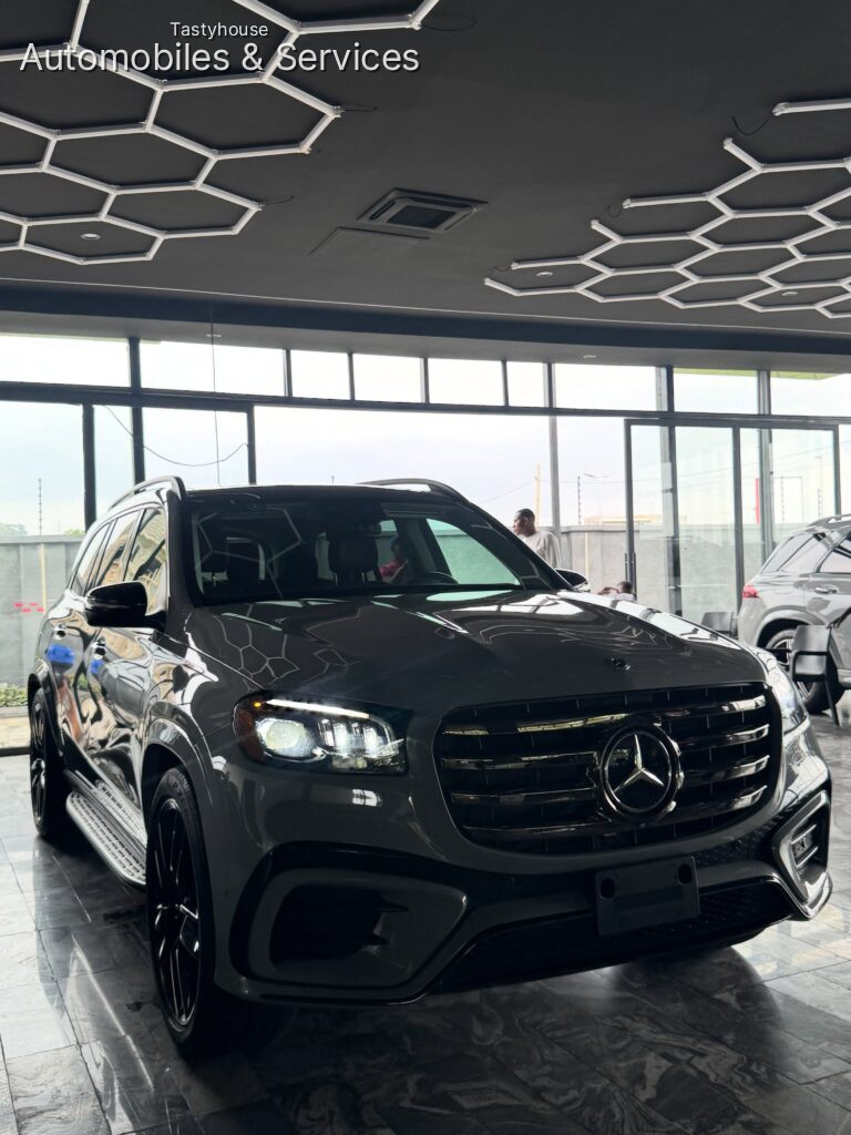2026 Mercedes Benz GLS580
