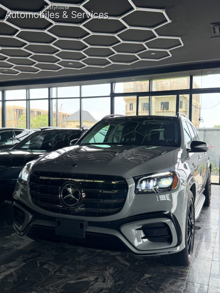 2026 Mercedes Benz GLS580