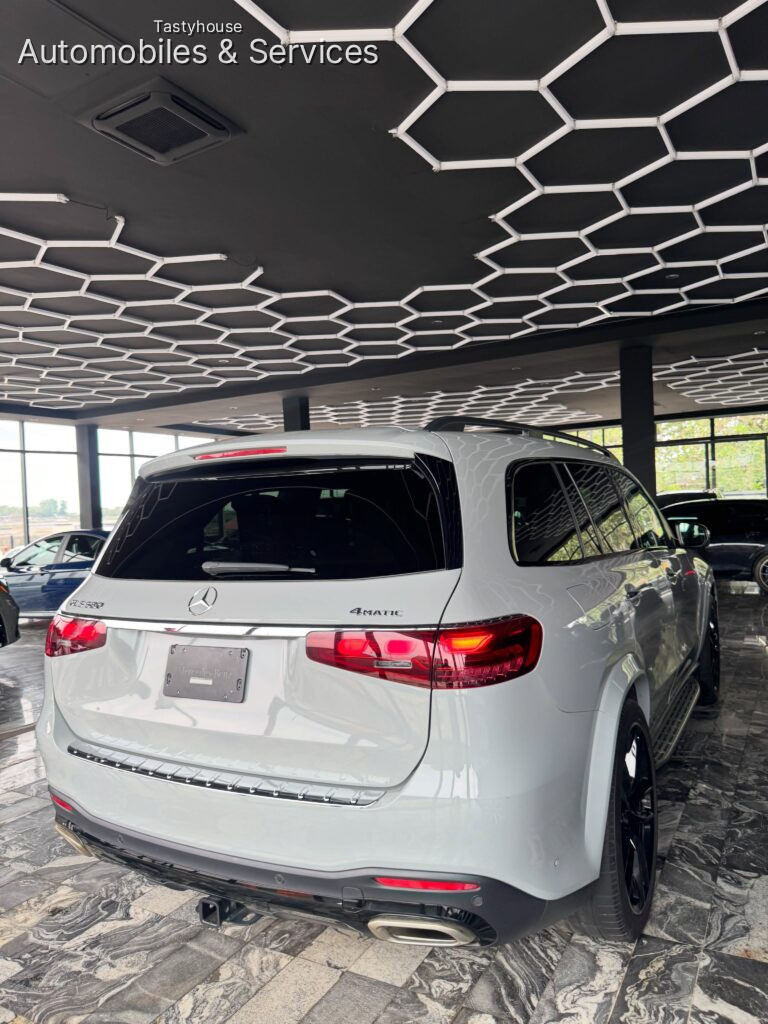 2026 Mercedes Benz GLS580