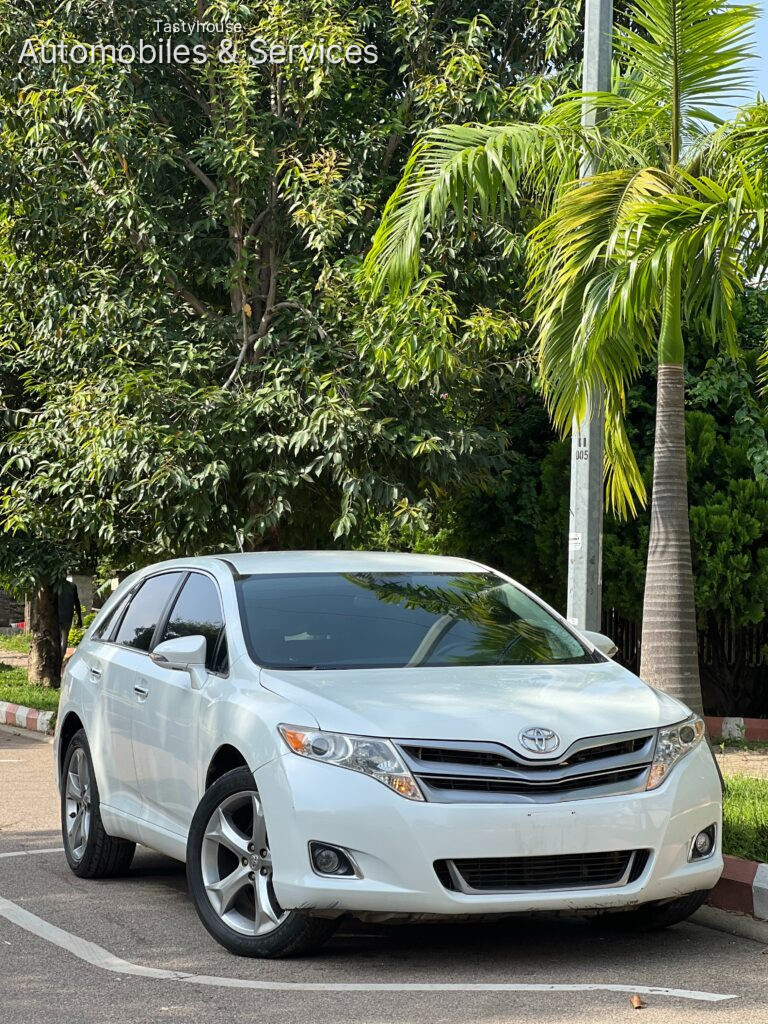 2015 TOYOTA VENZA XLE 2025