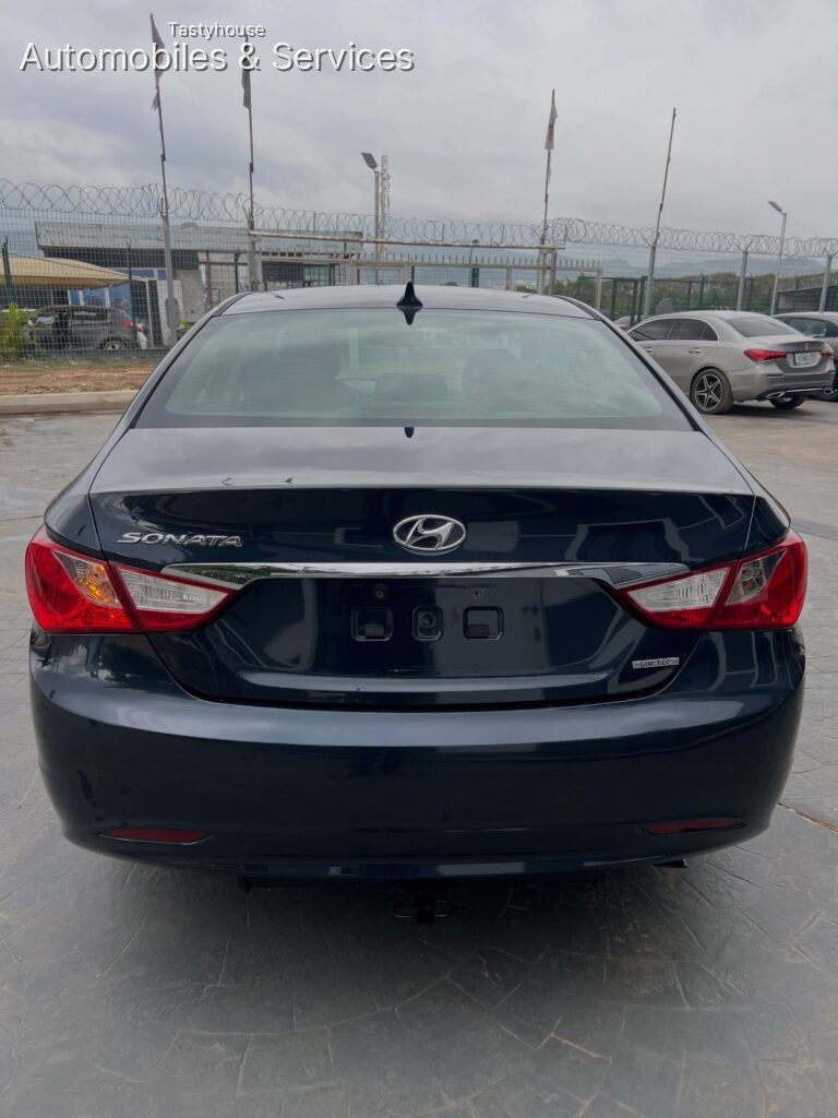 FOREIGN USED 2014 HYUNDAI SONATA