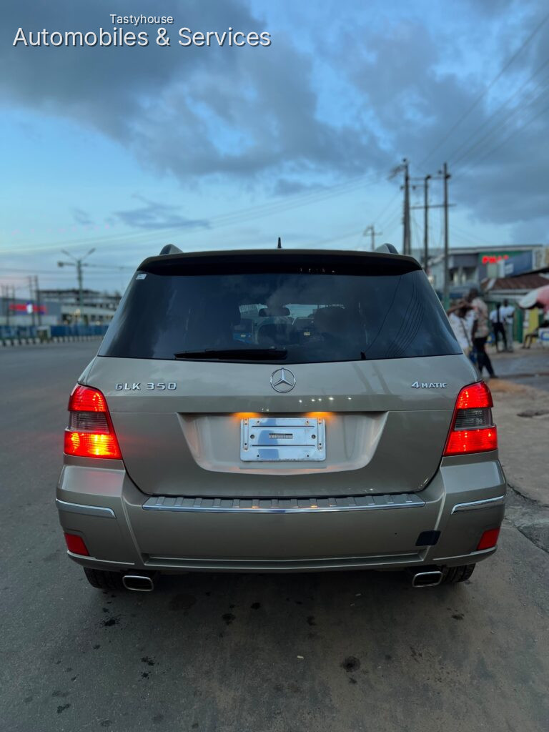 Mercedes Benz GLK350 2010Model