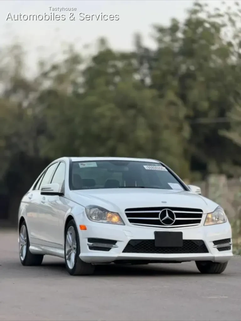 Mercedes Benz C300 2013