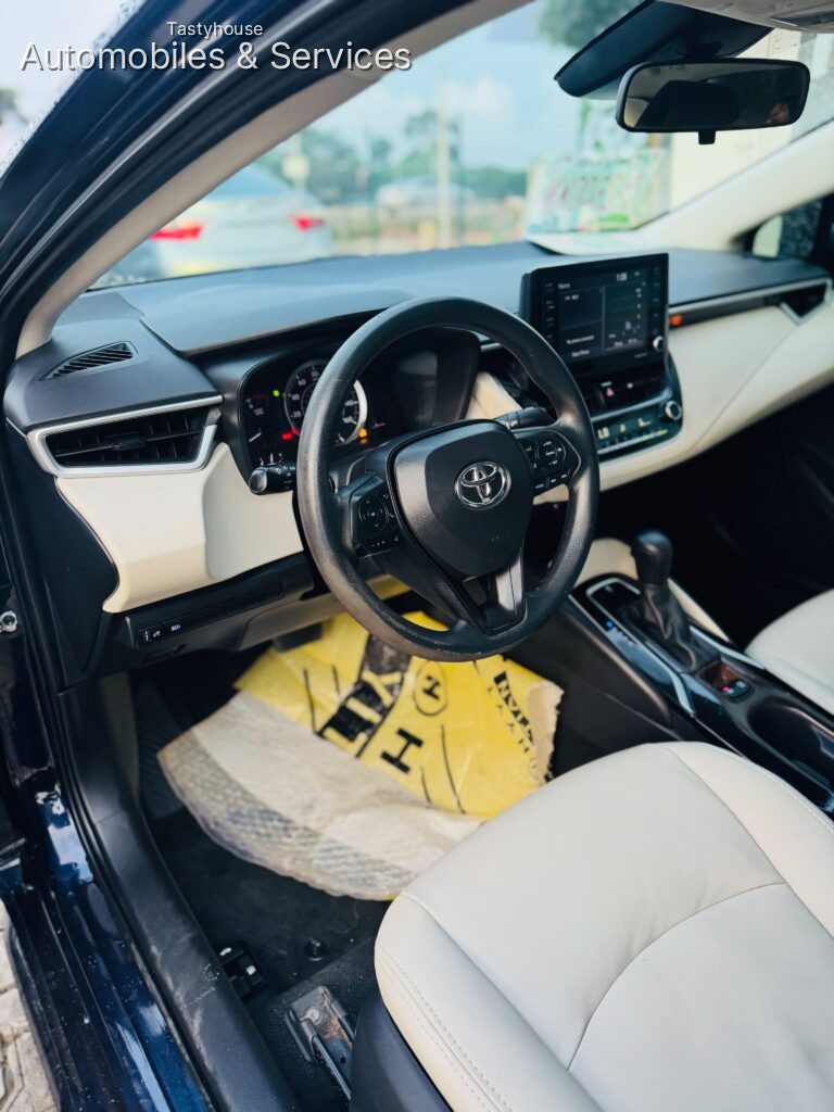 2023 TOYOTA COROLLA