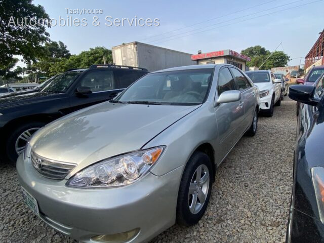 Toyota Camry 2005