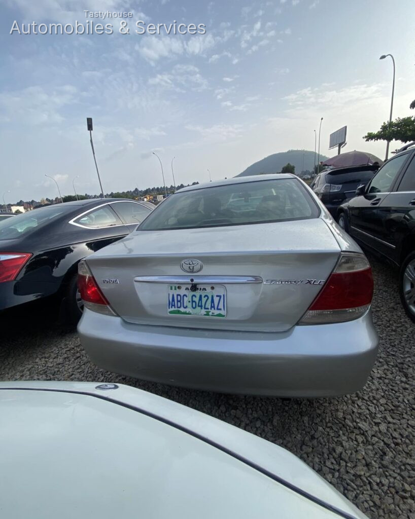 Toyota Camry 2005