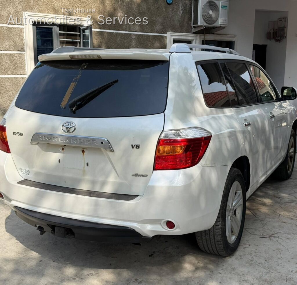 2010 ToyotaHighlander Limited