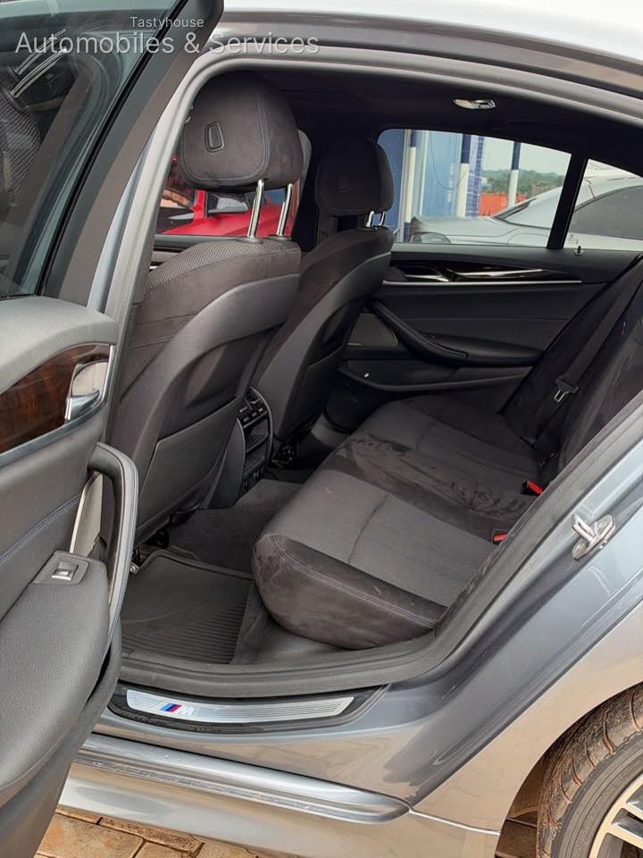 2019 BMW 540i
