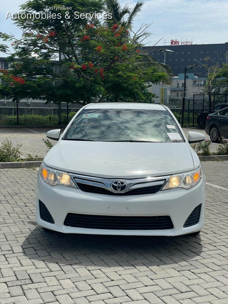 Toyota Camry LE 2013