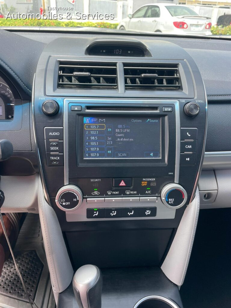Toyota Camry LE 2013