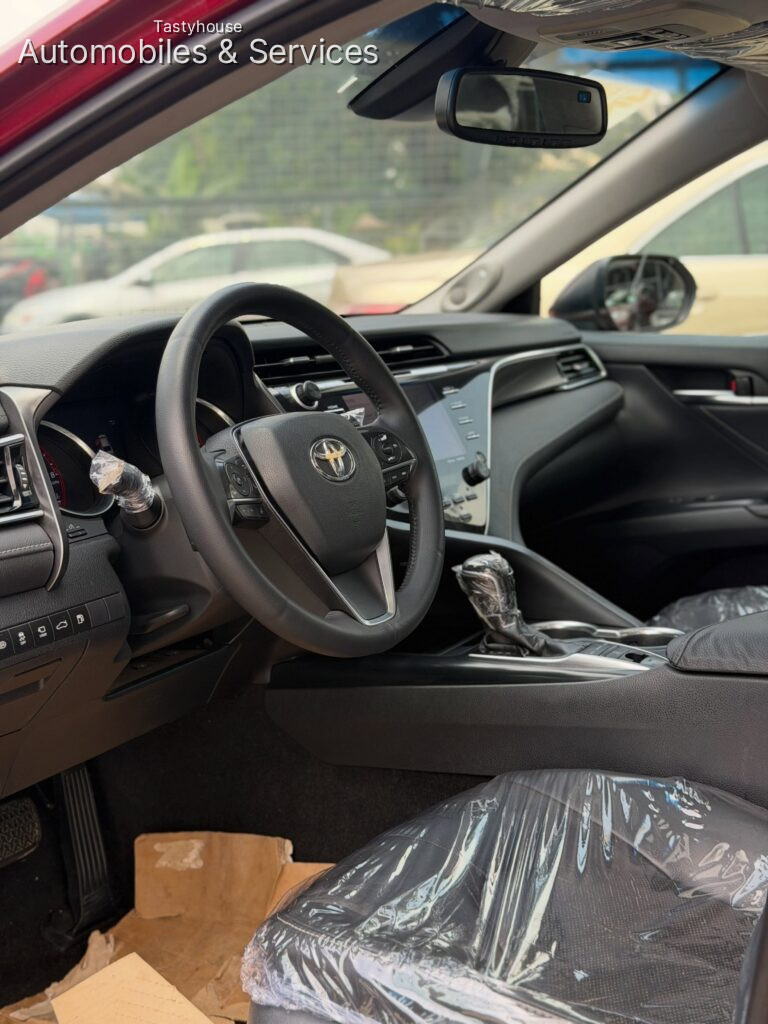 2018Toyota Camry XSE