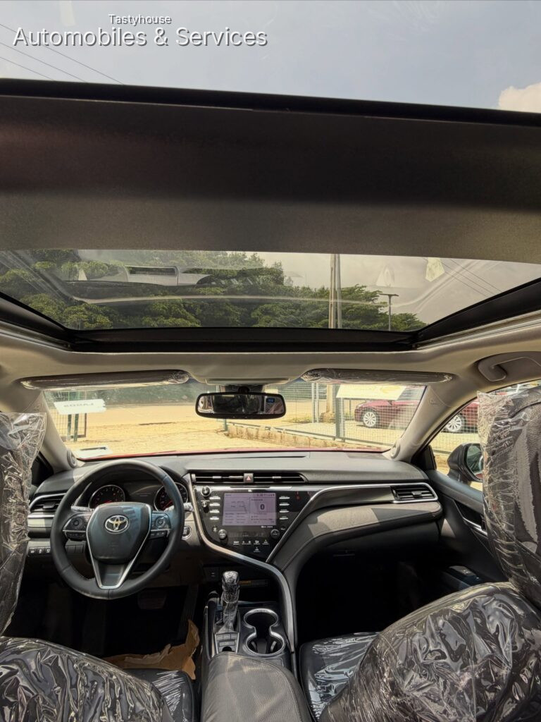2018Toyota Camry XSE