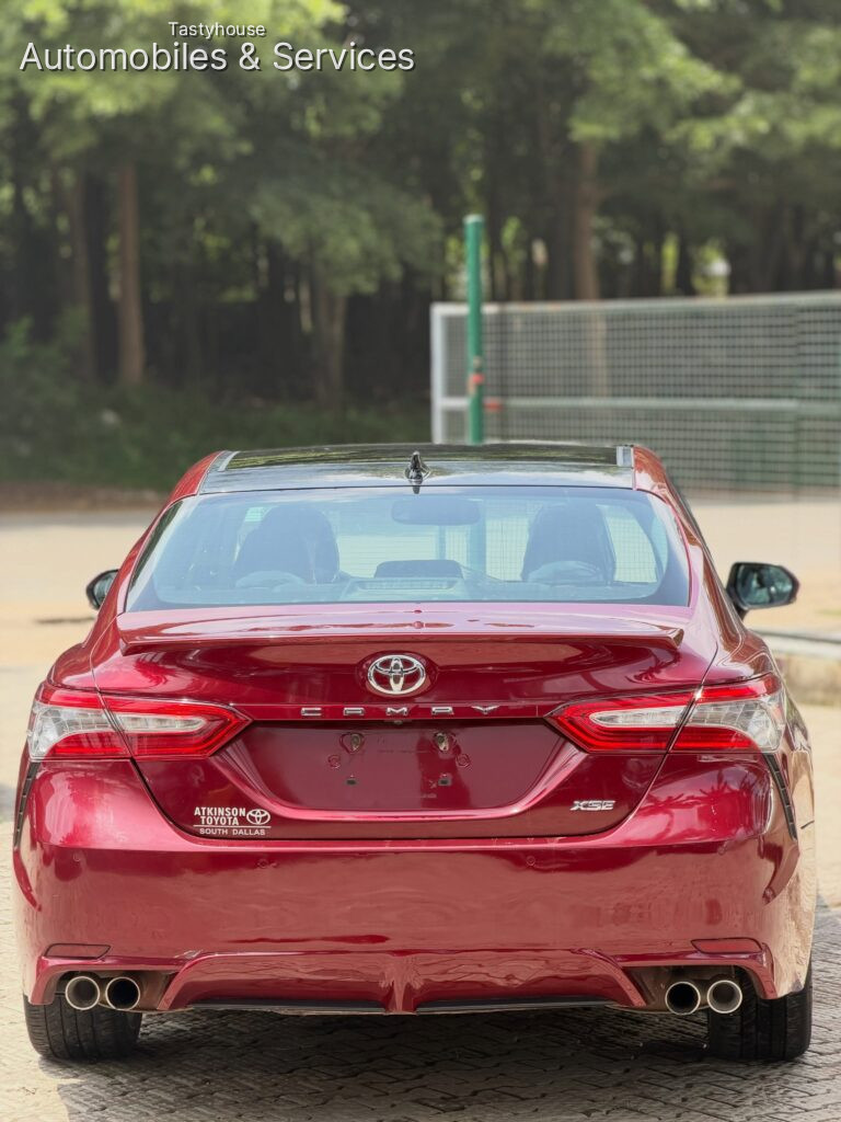 2018Toyota Camry XSE