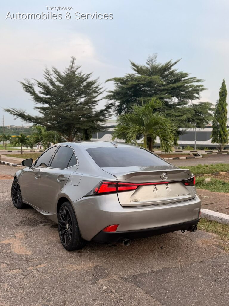 2014 LEXUS IS350