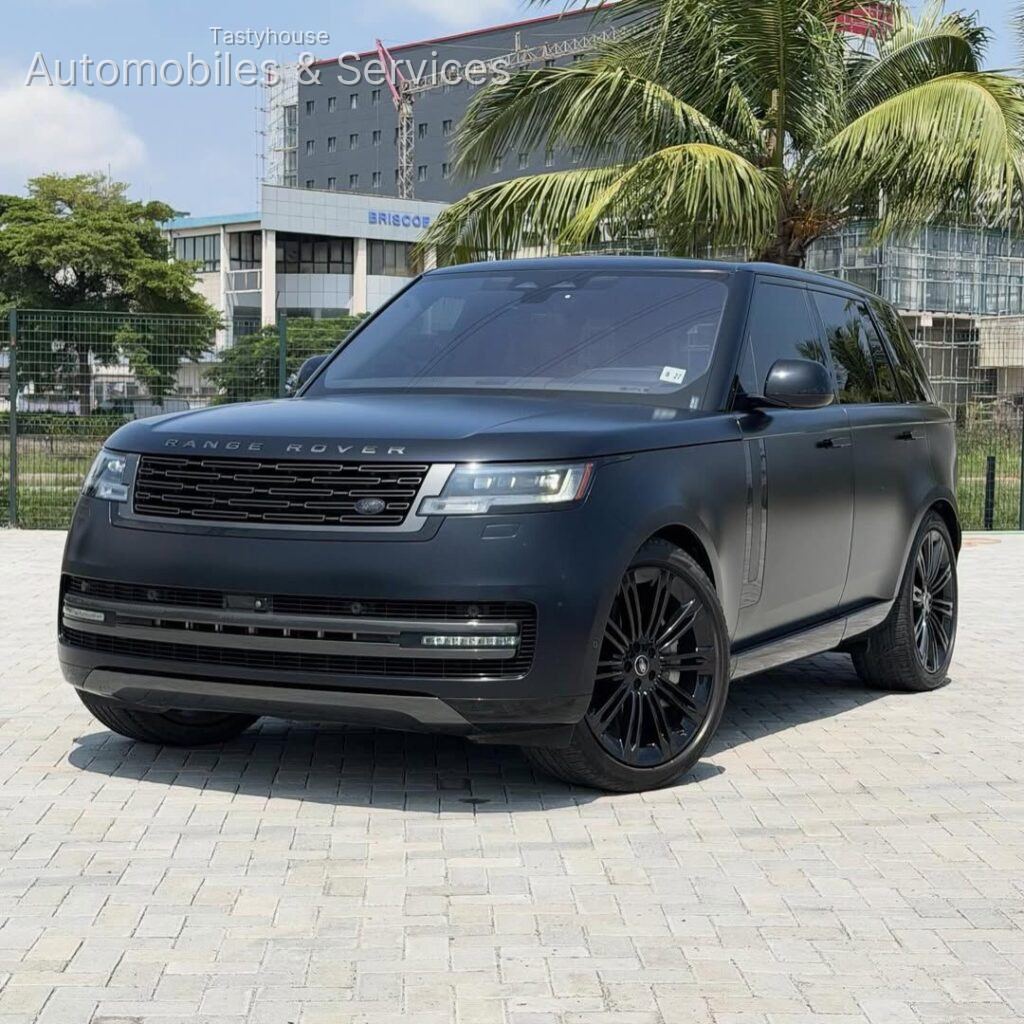 2023 Range Rover Vogue Supercharged P530 SE