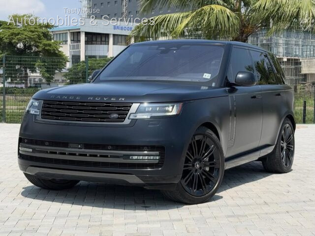 2023 Range Rover Vogue Supercharged P530 SE