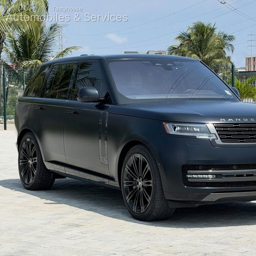 2023 Range Rover Vogue Supercharged P530 SE