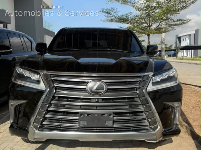 2019 LEXUS LX570
