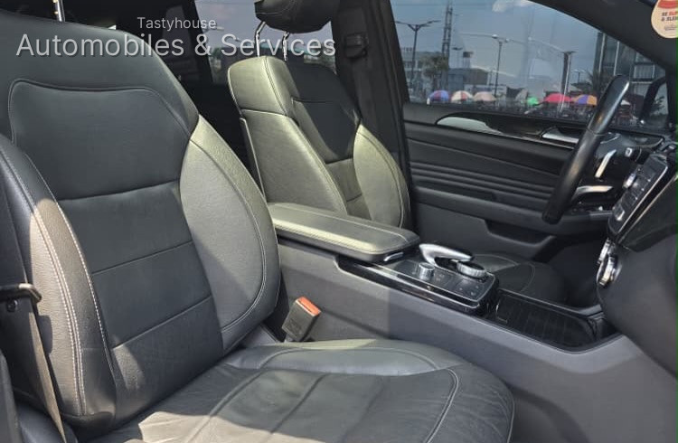 Mercedes Benz GLE43