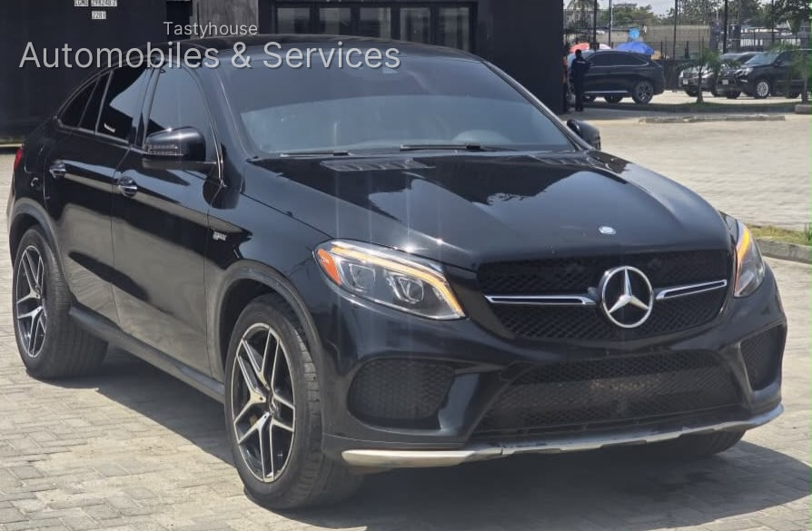 Mercedes Benz GLE43