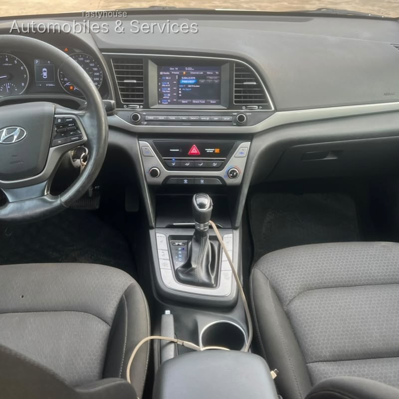 Hyundai Elantra 2018