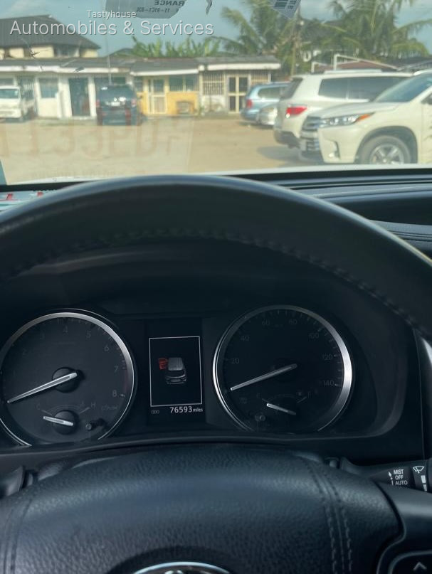 2019 TOYOTA HIGHLANDER PLATINUM