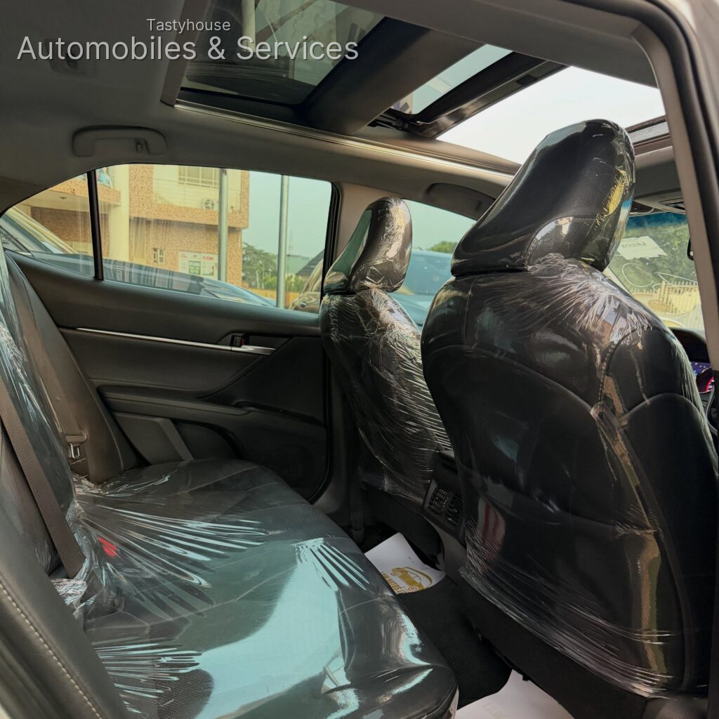 TOYOTA CAMRY XSE2018