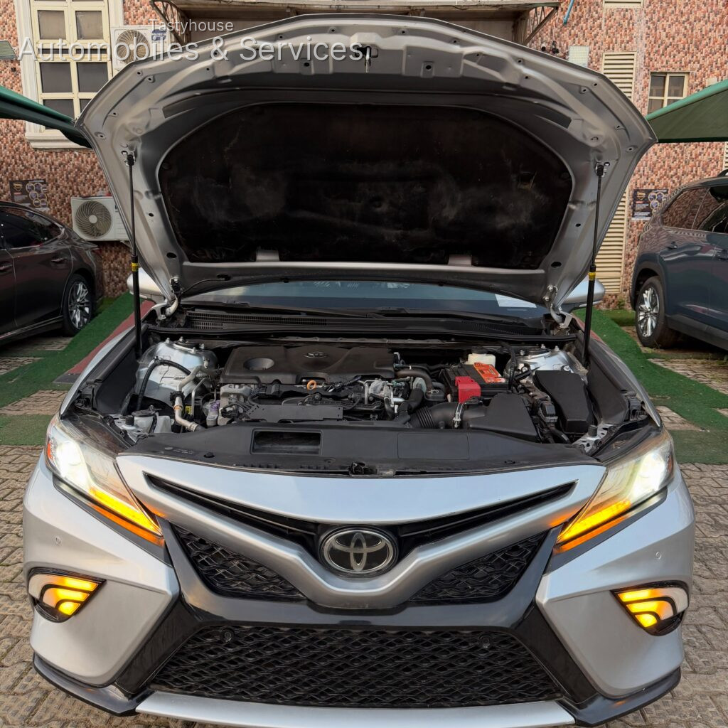 TOYOTA CAMRY XSE2018