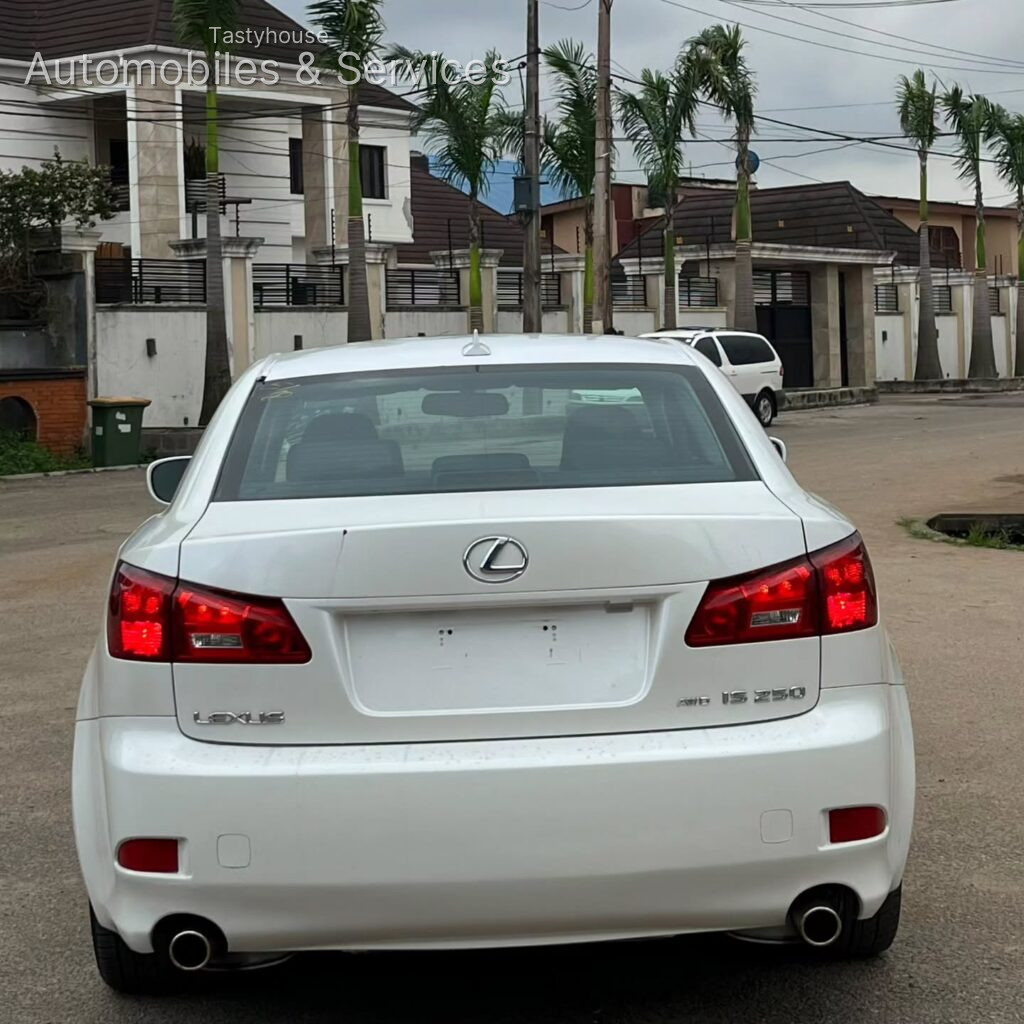 2008 LEXUS IS250