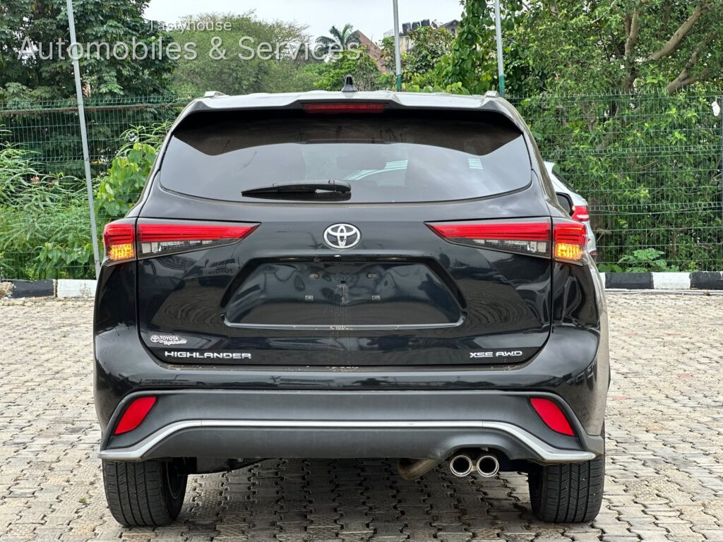 2022 Toyota Highlander XSE