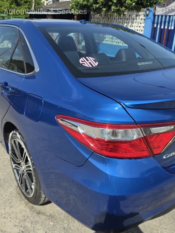 2015 TOYOTA CAMRY SE – SPECIAL
