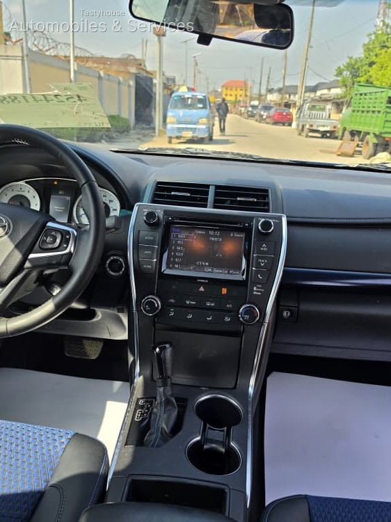 2015 TOYOTA CAMRY SE – SPECIAL