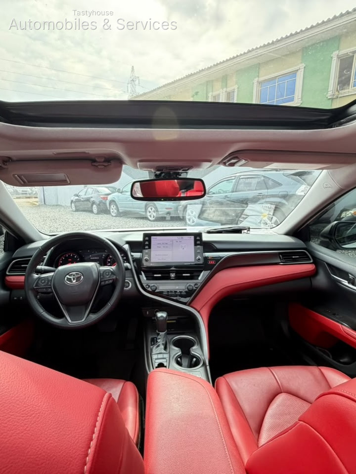 S2022 Toyota Camry XSE