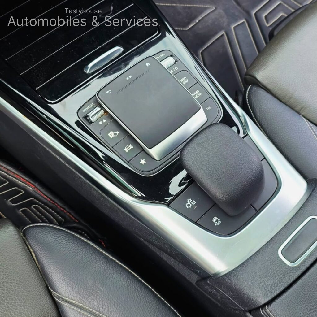 2021 Mercedes Benz A35L