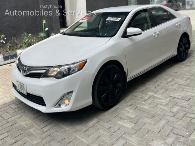 2012 Toyota Camry LEA