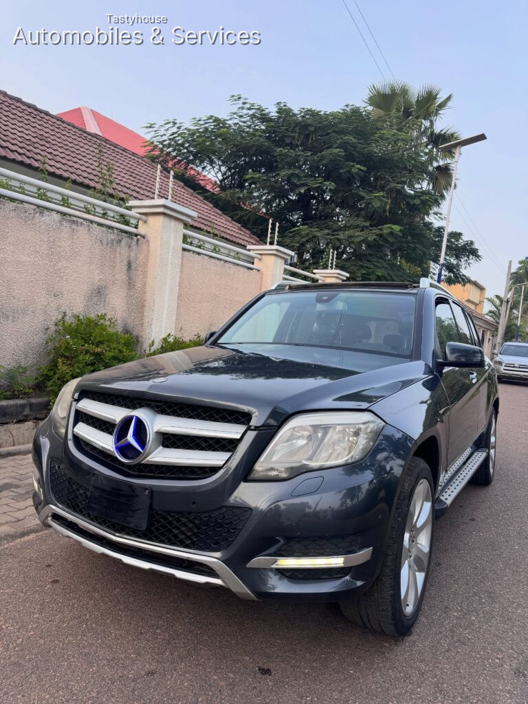 MERCEDES BENZ GLK350 2010