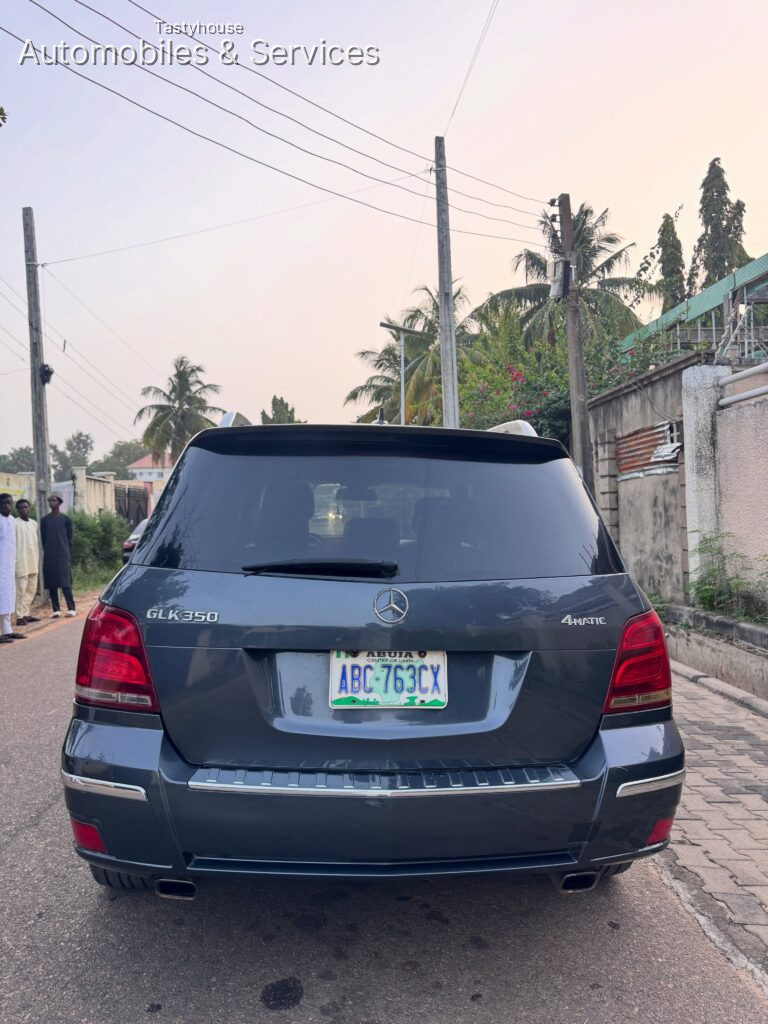 MERCEDES BENZ GLK350 2010
