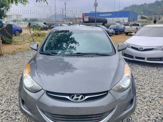2012 Hyundai Elantra