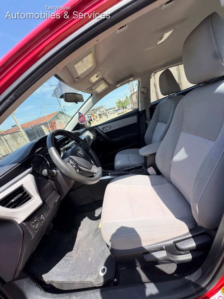 2015 Toyota Corolla LE