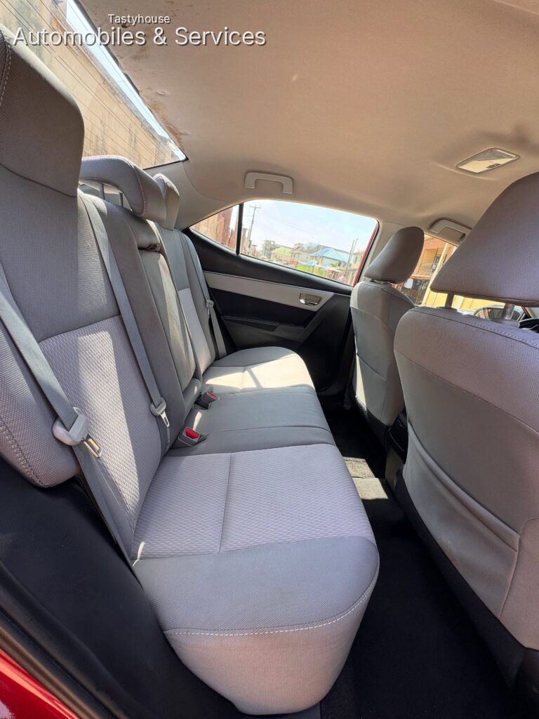 2015 Toyota Corolla LE