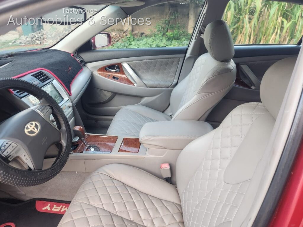 Toyota Camry 2010