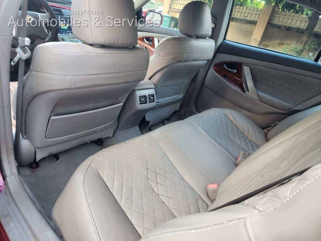 Toyota Camry 2010