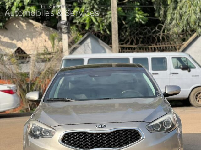 2014 kia cCandenza
