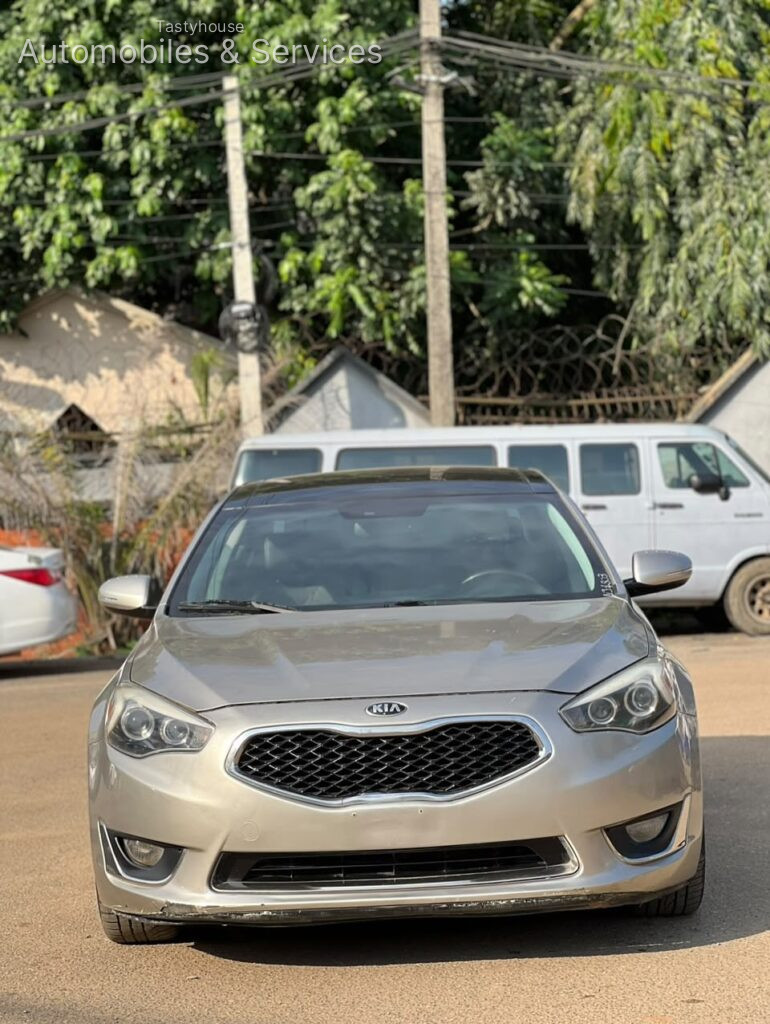 2014 kia cCandenza