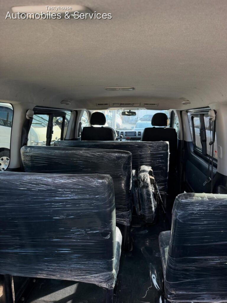 2015 Toyota hiace