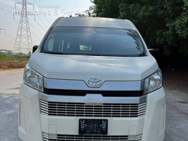 Toyota hiace bus 2024