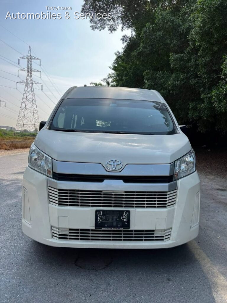 Toyota hiace bus 2024