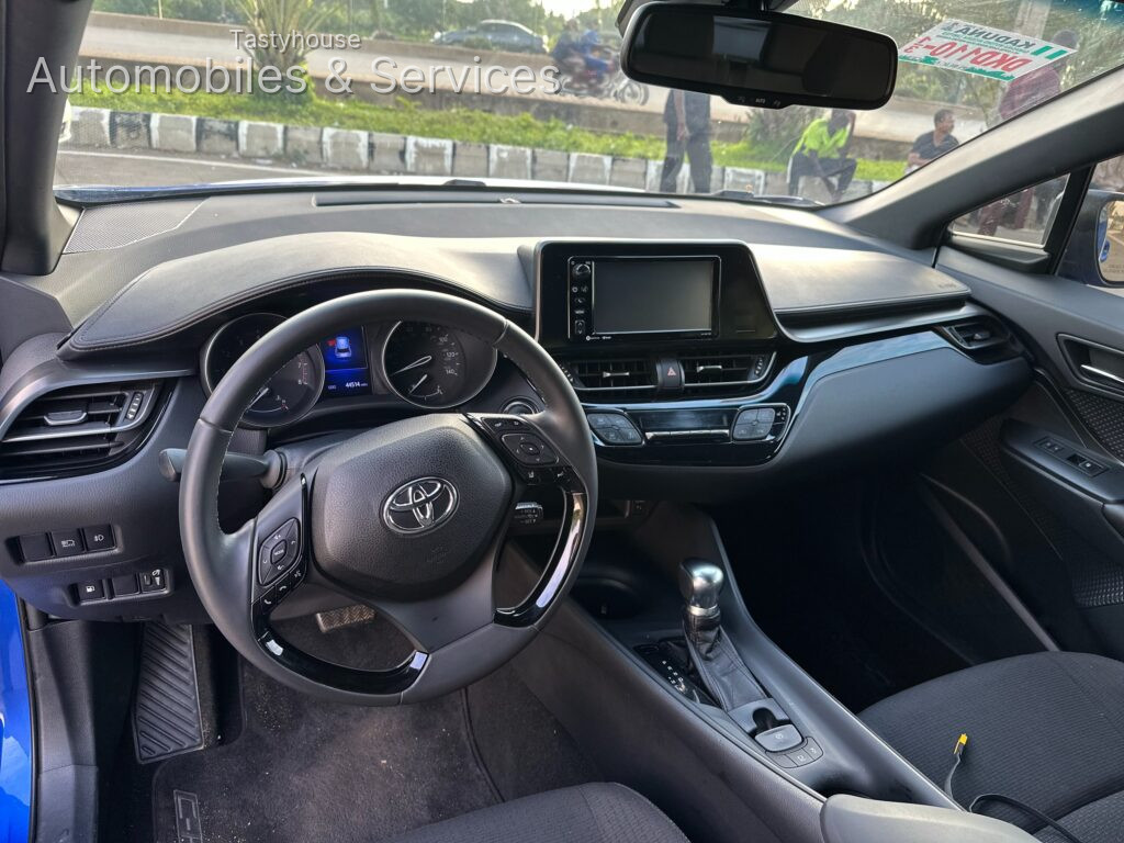 TOYOTA CHR 2017 MODEL