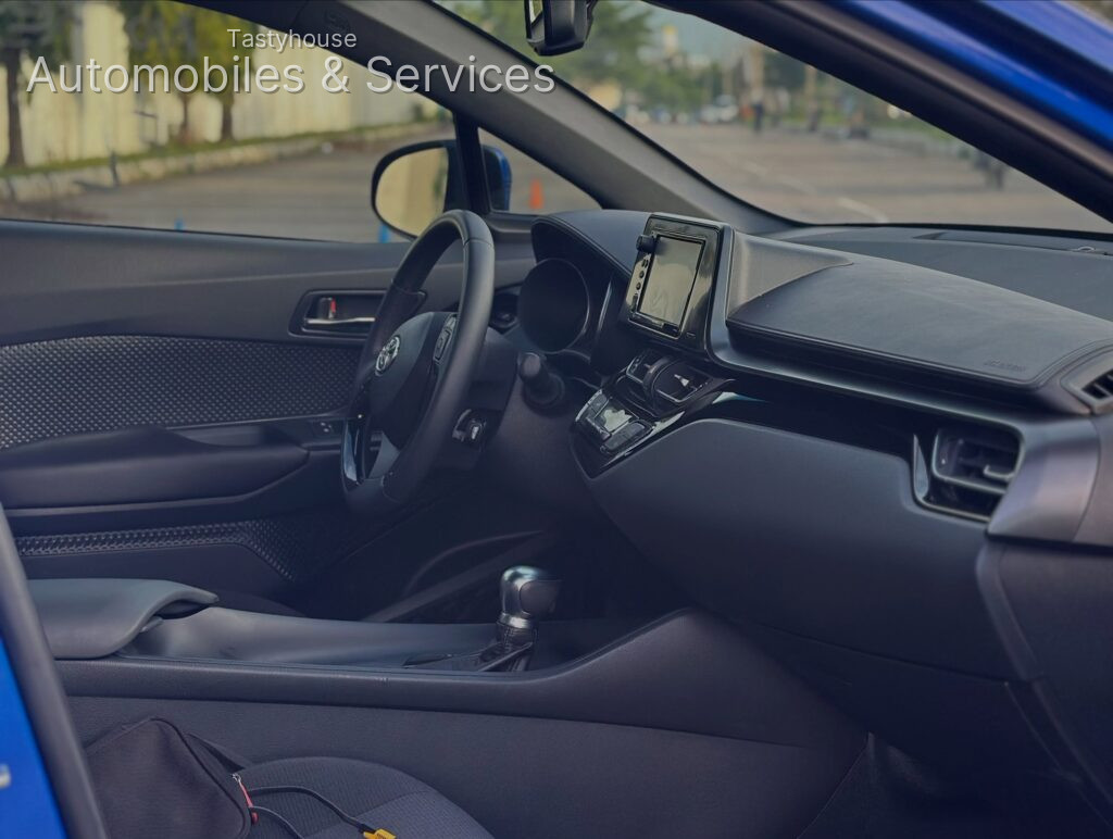 TOYOTA CHR 2017 MODEL